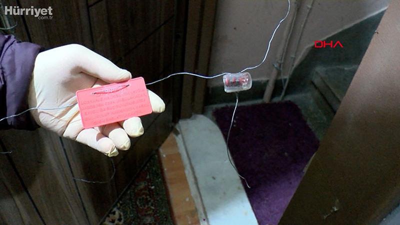 Operasyona gelen narkotik polisleri, kapıdaki sahte mühür oyununu bozdu