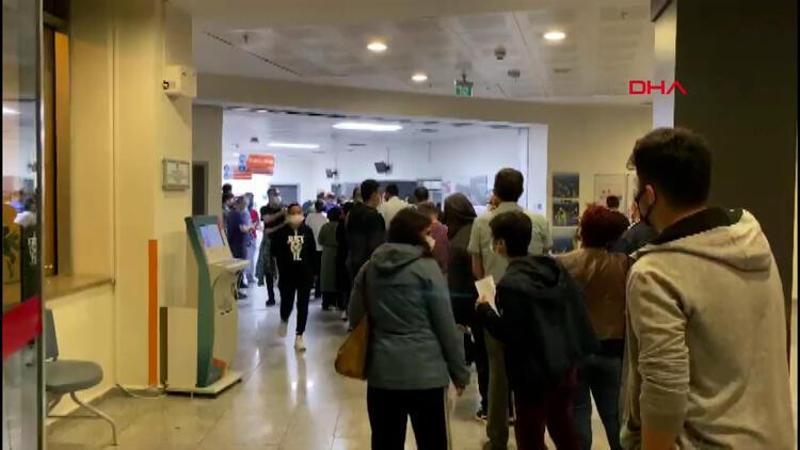 İstanbul'da iş çıkışı hastanelerde aşı yoğunluğu