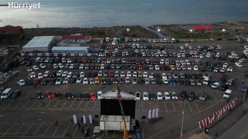 Rize'de, ‘Arabalı Sinema’ etkinliğinde renkli görüntüler