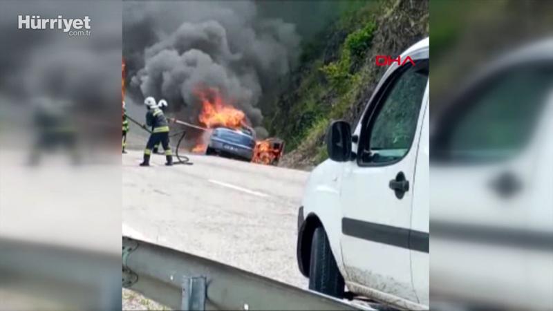 Bartın'da otomobil alev topuna döndü