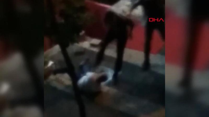 Güngören'de sokakta laf atma kavgasında birbirlerini bıçakladılar