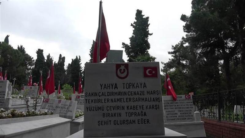 Samsun'da şehitlikteki Türk bayrağı ve direği çalan hırsızlar, yakalandı