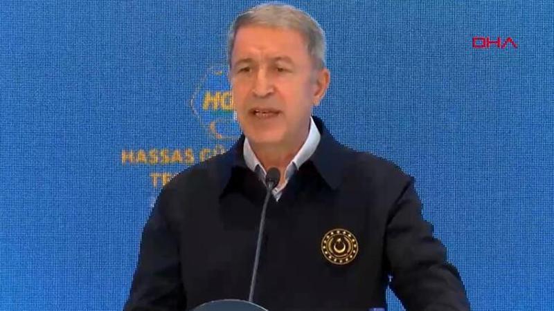 Milli Savunma Bakanı Hulusi Akar, Hassas Güdüm Kiti-82 Teslimat Töreni'nde konuştu. (2)