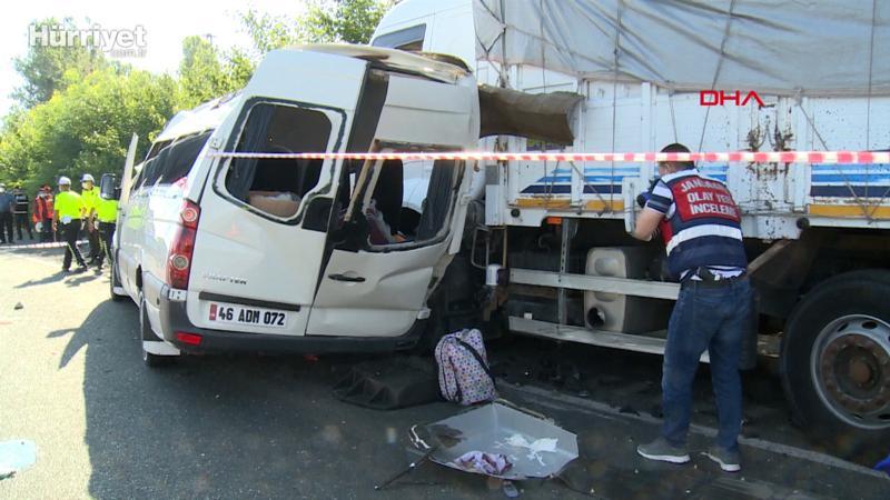 Elazığ'da düğün yolunda kaza; 3 ölü, 12 yaralı