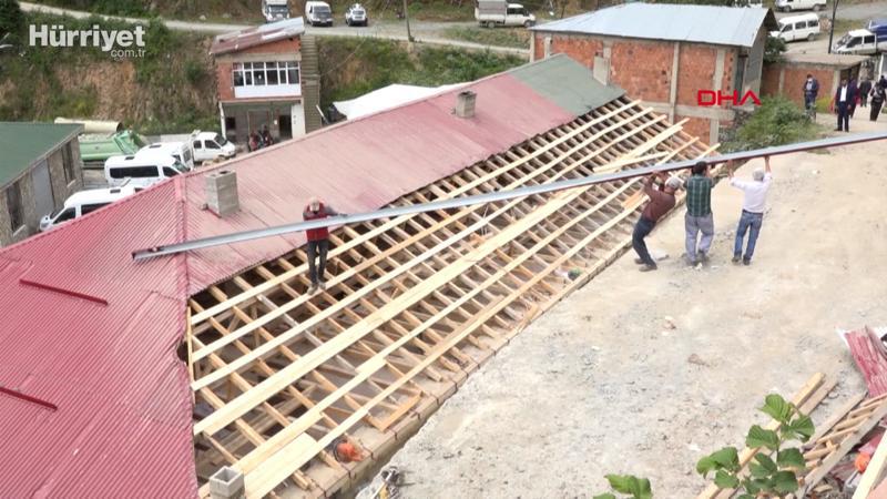 Patlatılan dinamit nedeniyle hasar gören belediye binası onarılıyor