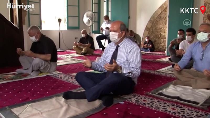 Kapalı Maraş'ta 47 yıl sonra ibadete açılan Bilal Ağa Mescidinde ilk cuma namazı kılındı