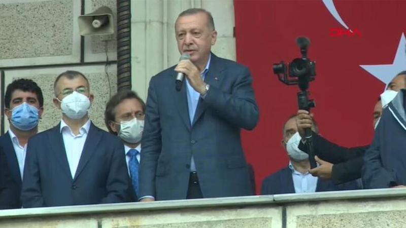 Cumhurbaşkanı Erdoğan, selden etkilenen Artvin’in Arhavi ilçesinde halka hitap etti