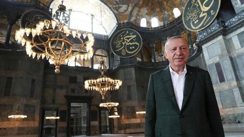 Cumhurbaşkanı Erdoğan'dan, Ayasofya-i Kebir Cami-i Şerifi'nin ibadete açılmasının yıl dönümü mesajı