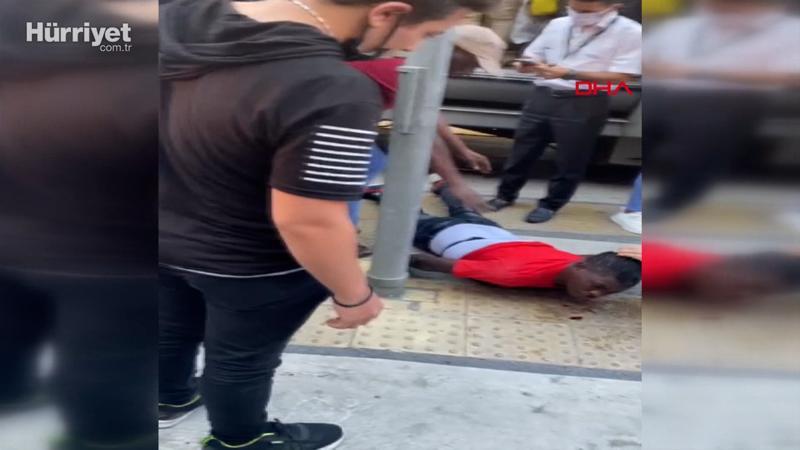 Sultangazi'de yolun karşısına geçmeye çalışan kişiye tramvay çarptı