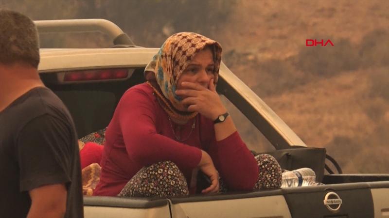Manavgat'taki yangın şehır merkezıne yaklaştı