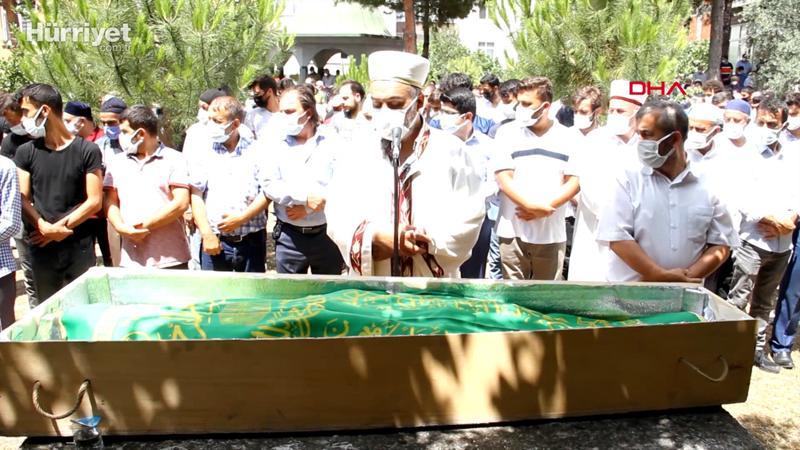 Boğulan matematik öğretmeninin cenazesini imam babası kıldırdı