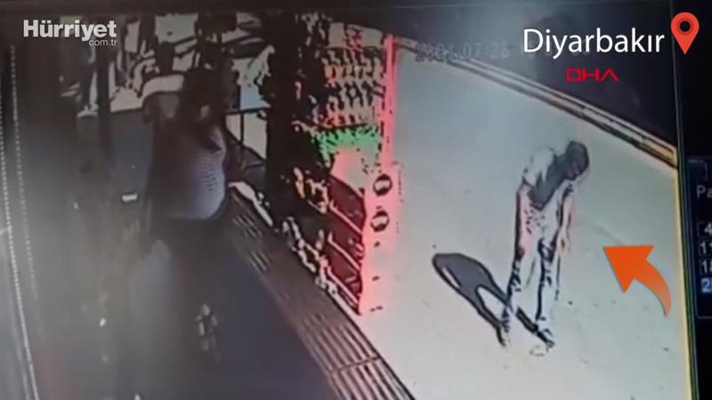 Dondurma külahını yere atınca bıçaklandı! Diyarbakır'da dehşet anları kamerada