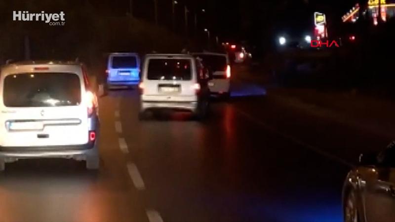 Trafik magandaları sürücüleri çileden çıkardı! Konvoy halinde zikzak çizdiler...