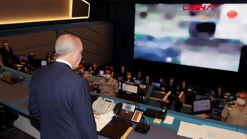 Cumhurbaşkanı Erdoğan, Kriz Merkezi’nde yangınlar hakkında bilgi aldı