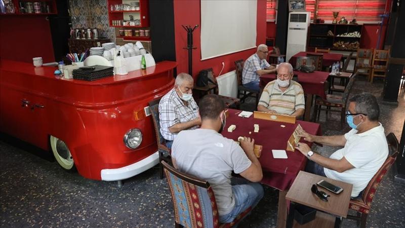 2 doz aşı olmayan kahvehane ve kıraathaneye alınmayacak