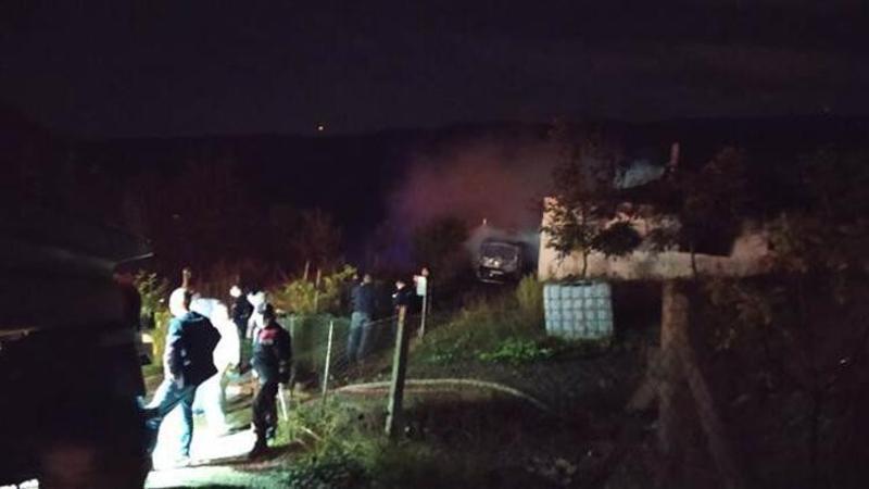 Sakarya'nın Geyve ilçesinde evde çıkan yangında baba ve üç çocuğu yaşamını yitirdi
