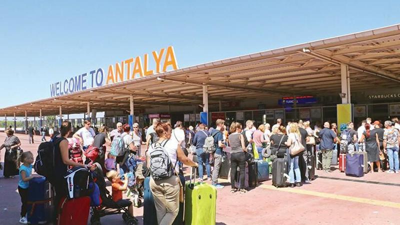 İngiltere'nin Türkiye'yi otel karantinası listesinden çıkarması, kış sezonu ve 2022 için umutlandırdı