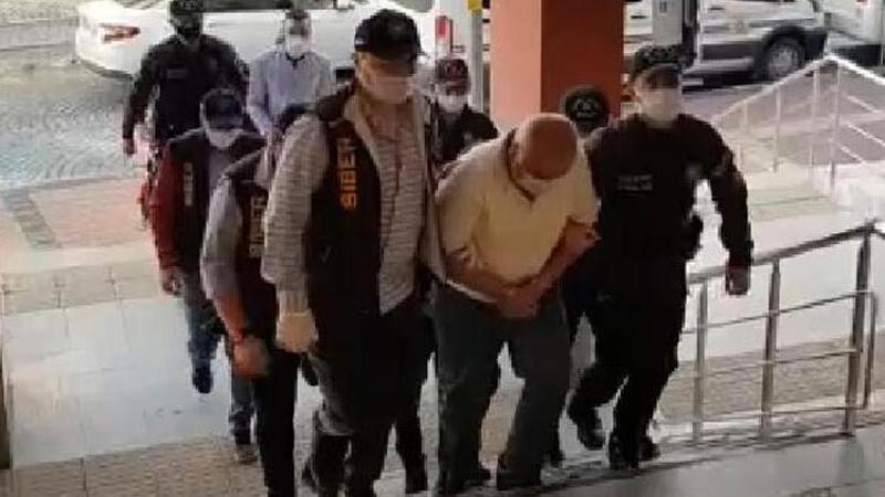 Kocaeli'de 'ucuz konteyner' dolandırıcıları yakalandı