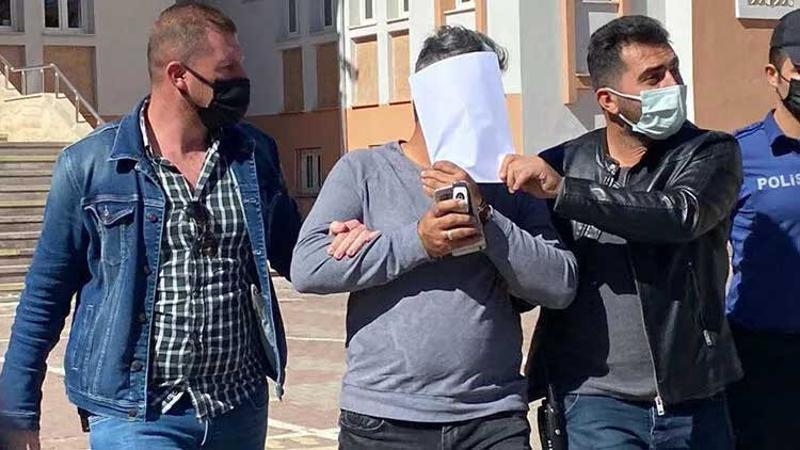 Sivas'ta okul bahçesine park tartışmasında müdürü darbetti