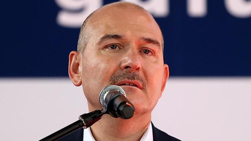 Bakan Soylu'nun Sudan ziyaretini anlatırken gözleri doldu