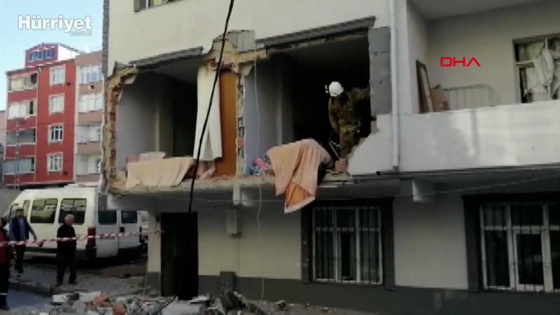 Avcılar'da bir evde patlama meydana geldi