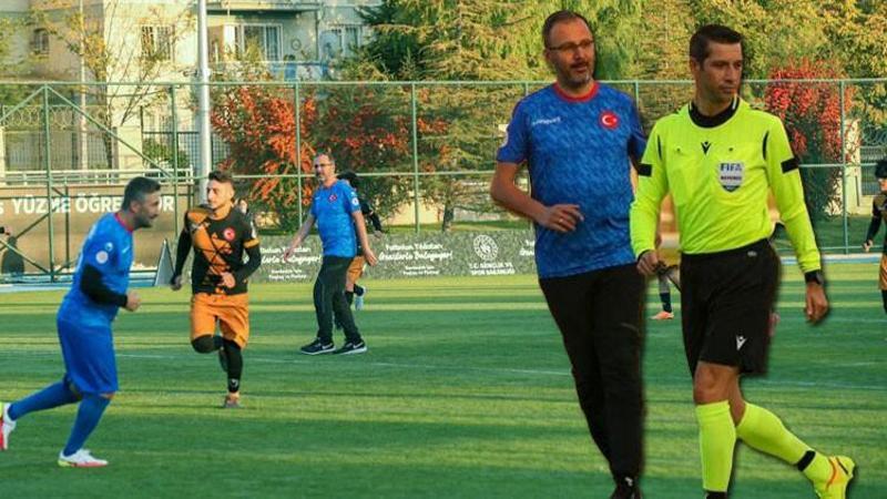 Gençlik ve Spor Bakanı Kasapoğlu: 'Paylaş ve Paslaş' sloganı ile emektar sporcularımızla gençleri bir araya getirdik
