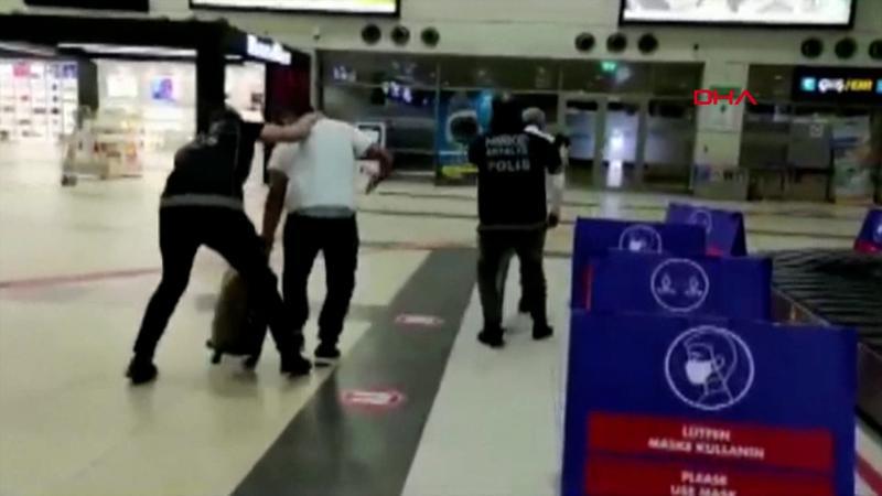 Antalya Havalimanı'nda uyuşturucu operasyonu