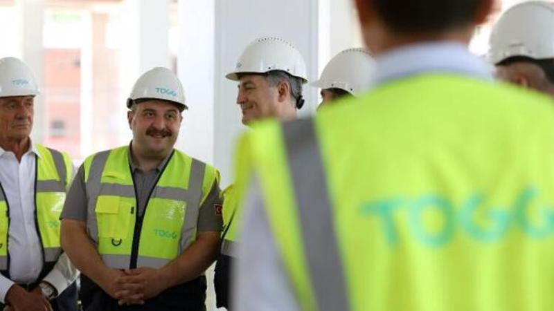Bakan Varank'tan, TOGG'un üretim tesisi inşaatında inceleme