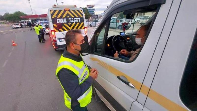 Servisçilerin 'ikiz plaka' oyunu polise takıldı
