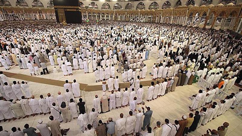 Mescid-i Haram'da bir buçuk yıl aradan sonra ilk kez aralıksız saf tutuldu
