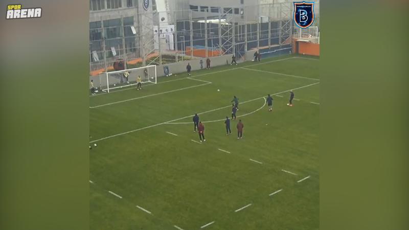 Emre Belözoğlu'ndan antrenmanda resital!