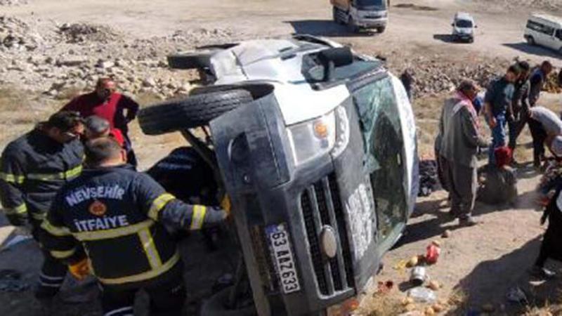 Nevşehir'de tarım işçilerinin minibüsü devrildi