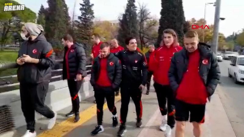 A Milli Futbol Takımı, Podgoritsa'da şehir turu attı