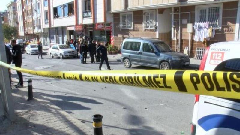 Esenyurt'ta kanlı kavga: Bir kişi hayatını kaybetti, 2 kişi yaralı