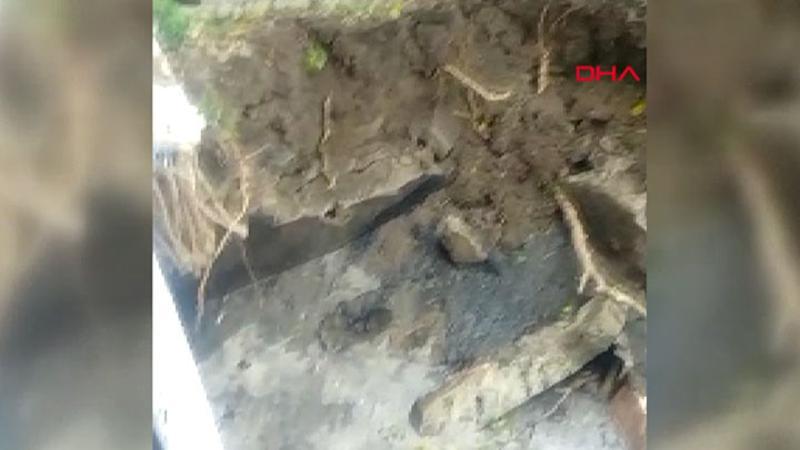 Büyükçekmece'de 3 katlı apartmanın bahçesi yağış nedeniyle çöktü