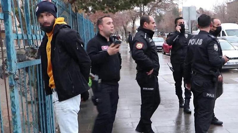 Adliyeden çıkıp rastgele ateş açtı
