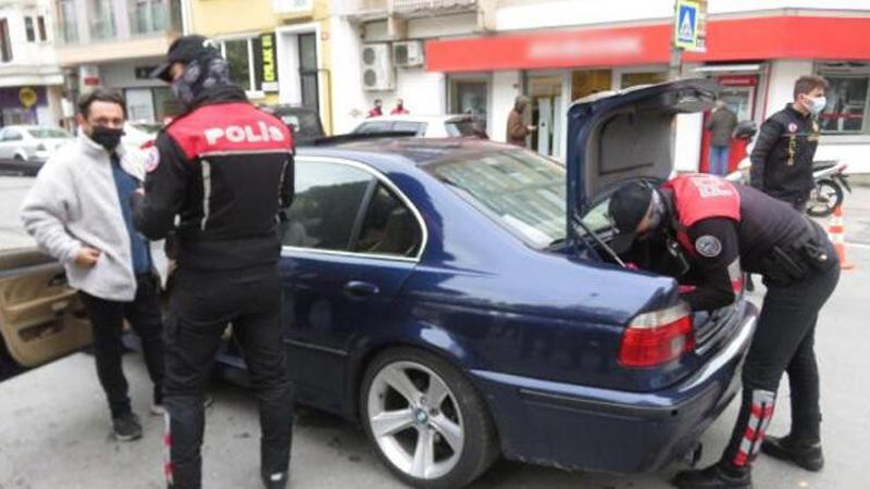 Kadıköy'de okul önlerinde polisten sıkı denetim