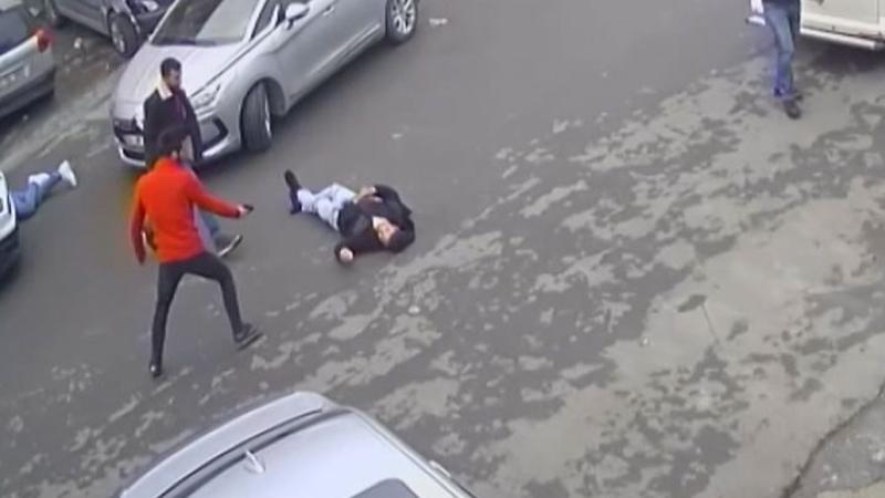 Esenyurt'ta 1'i polis 3 kişinin vurulduğu olayın görüntüleri ortaya çıktı