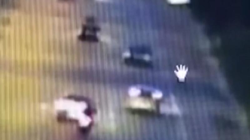 Arıza yapan araca arkadan gelen otomobil böyle çarptı