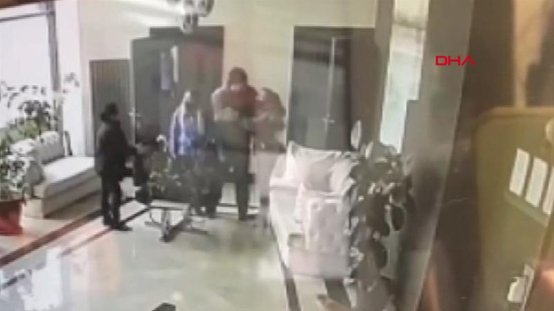 Maltepe'de kediyi öldürdüğünü iddia ettiği temizlikçiyle kavga etti