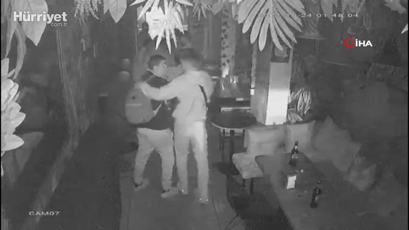 Taksim’de genç kızı felç eden öldüresiye dayak kamerada