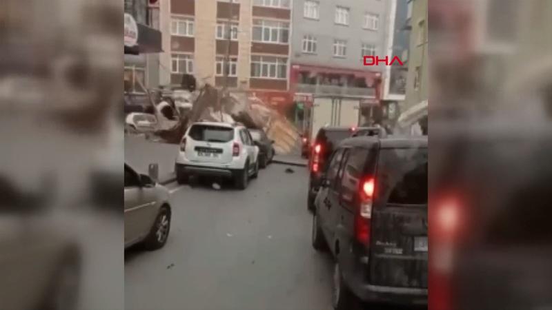 Meteoroloji'nin uyarıları sonrası pek çok ilde şiddetli fırtına etkili oldu