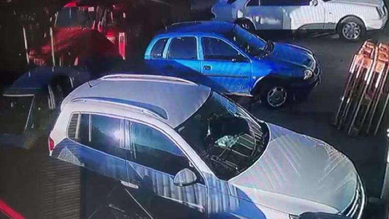 Freni boşalan kamyon 5 araca çarptı: 1 yaralı