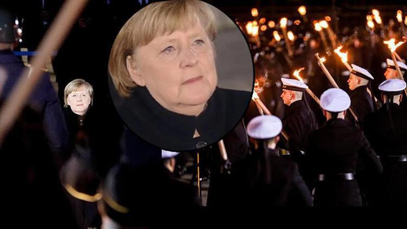Almanya'da Merkel'e veda töreni