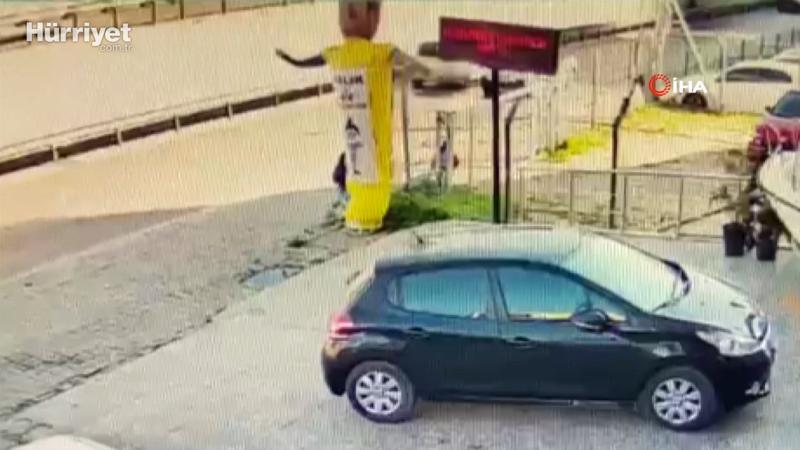 Avcılar’da balon maskotu bıçakladılar