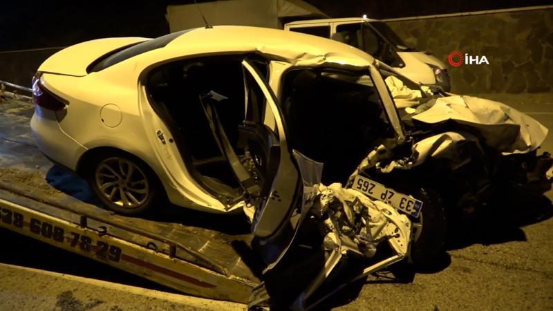 Bingöl’de iki otomobil çarpıştı: 2'si ağır 7 yaralı