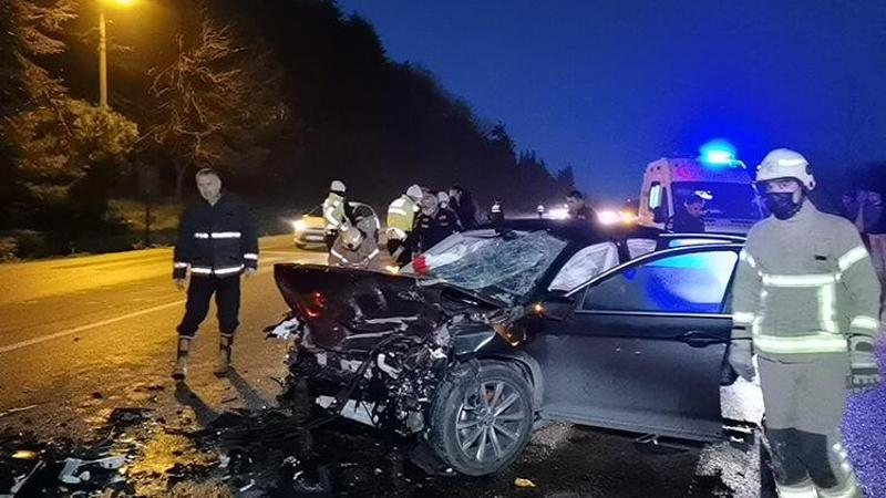 Bursa'da otomobil ile kamyon çarpıştı