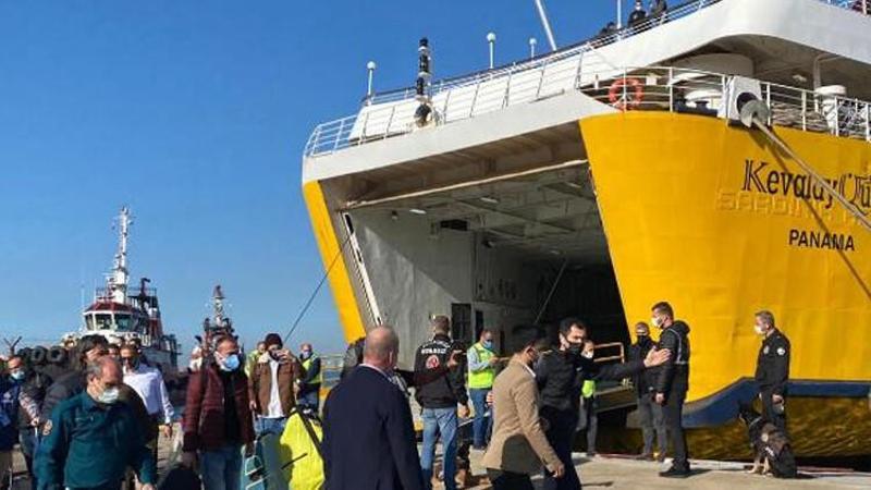 Türkiye Libya arasında 25 yıllık hasret bitti, ilk gemi İzmir'e geldi