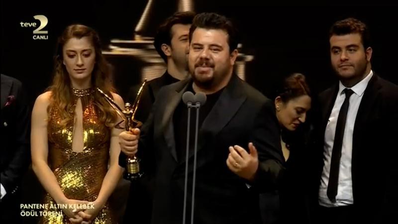Eser Yenenler: Arif Güloğlu'na ithaf ediyoruz bu ödülü...