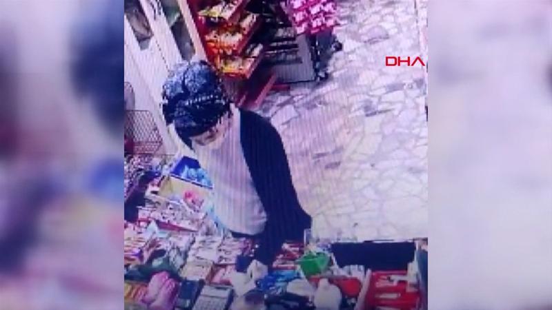 Zeytinburnu'nda markette yaşanan dolandırıcılık kamerada